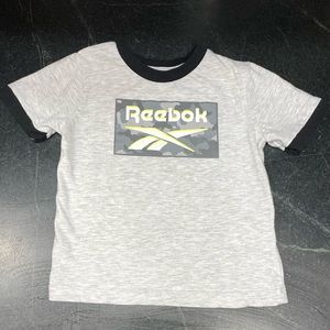 Reebok Toddler Boy Short Sleeve Tshirt Size 24 Months Grey with Camo Logo